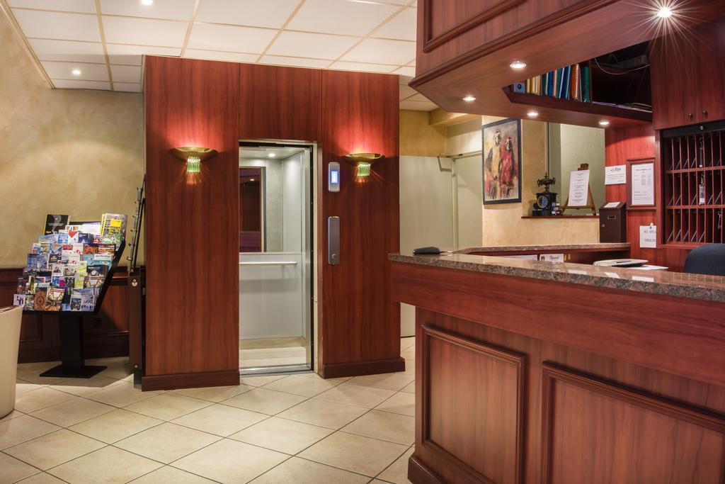 Hotel Moderne Лион Екстериор снимка